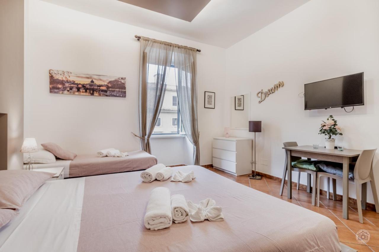 Athena'S Apartment Рим Екстер'єр фото