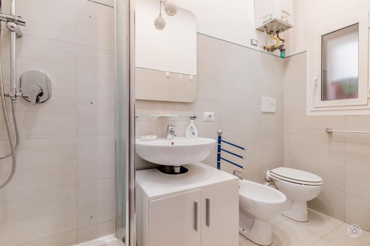 Athena'S Apartment Рим Екстер'єр фото