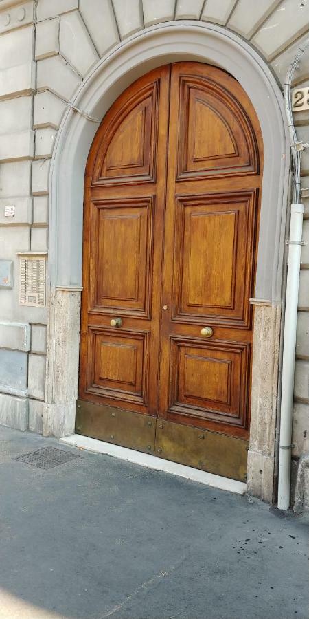Athena'S Apartment Рим Екстер'єр фото